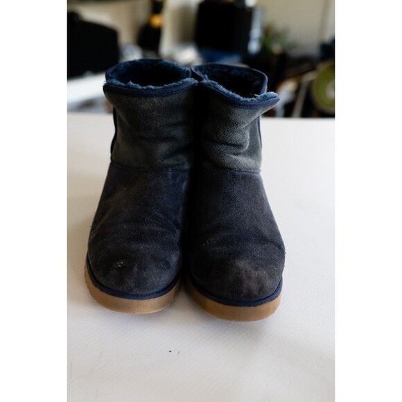 UGG Blue short boots bootie size 6 fur lined suede - Picture 2 of 7